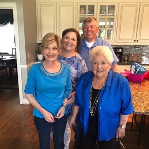 Meet your Posher, Lee